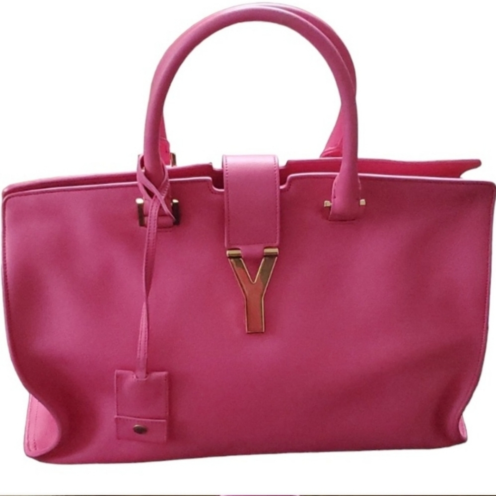 Yves Saint Laurent classic Y leather bag.